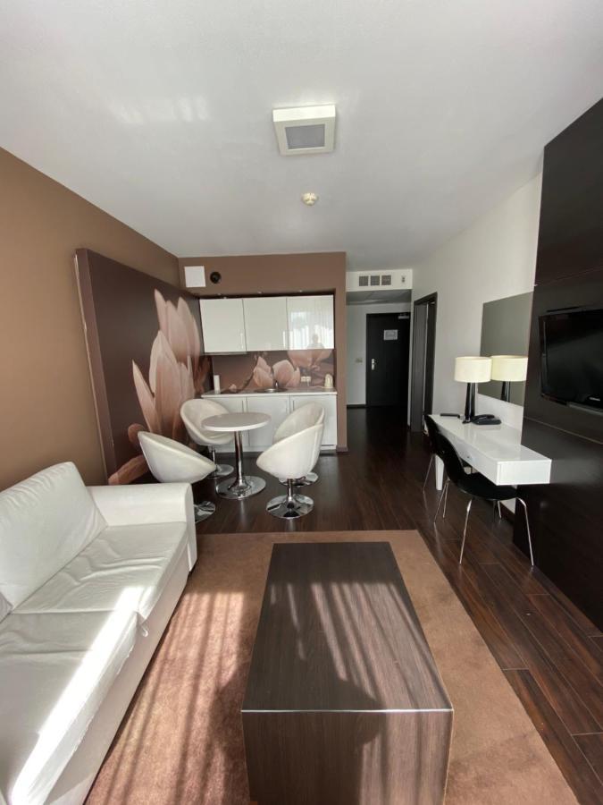 Apartament Prywatny Salon Z Aneksem Kuchennym I Sypialnia W Hotelu Diva Kolberg Exterior foto