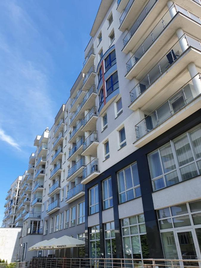 Apartament Prywatny Salon Z Aneksem Kuchennym I Sypialnia W Hotelu Diva Kolberg Exterior foto