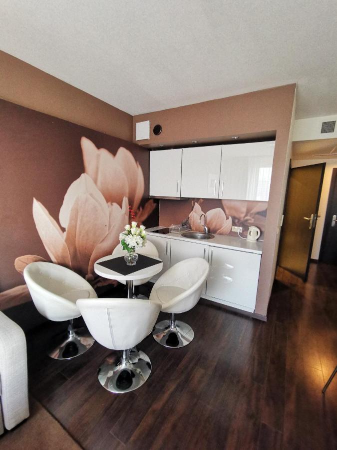 Apartament Prywatny Salon Z Aneksem Kuchennym I Sypialnia W Hotelu Diva Kolberg Exterior foto