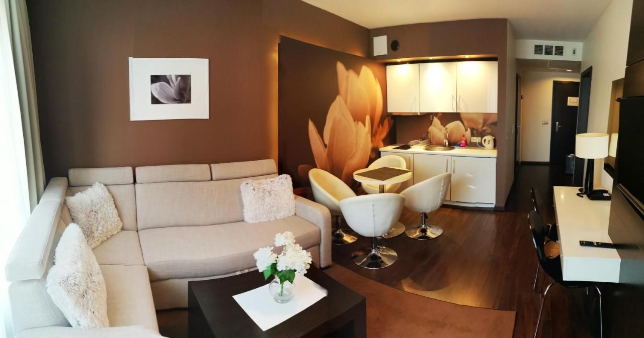 Apartament Prywatny Salon Z Aneksem Kuchennym I Sypialnia W Hotelu Diva Kolberg Exterior foto