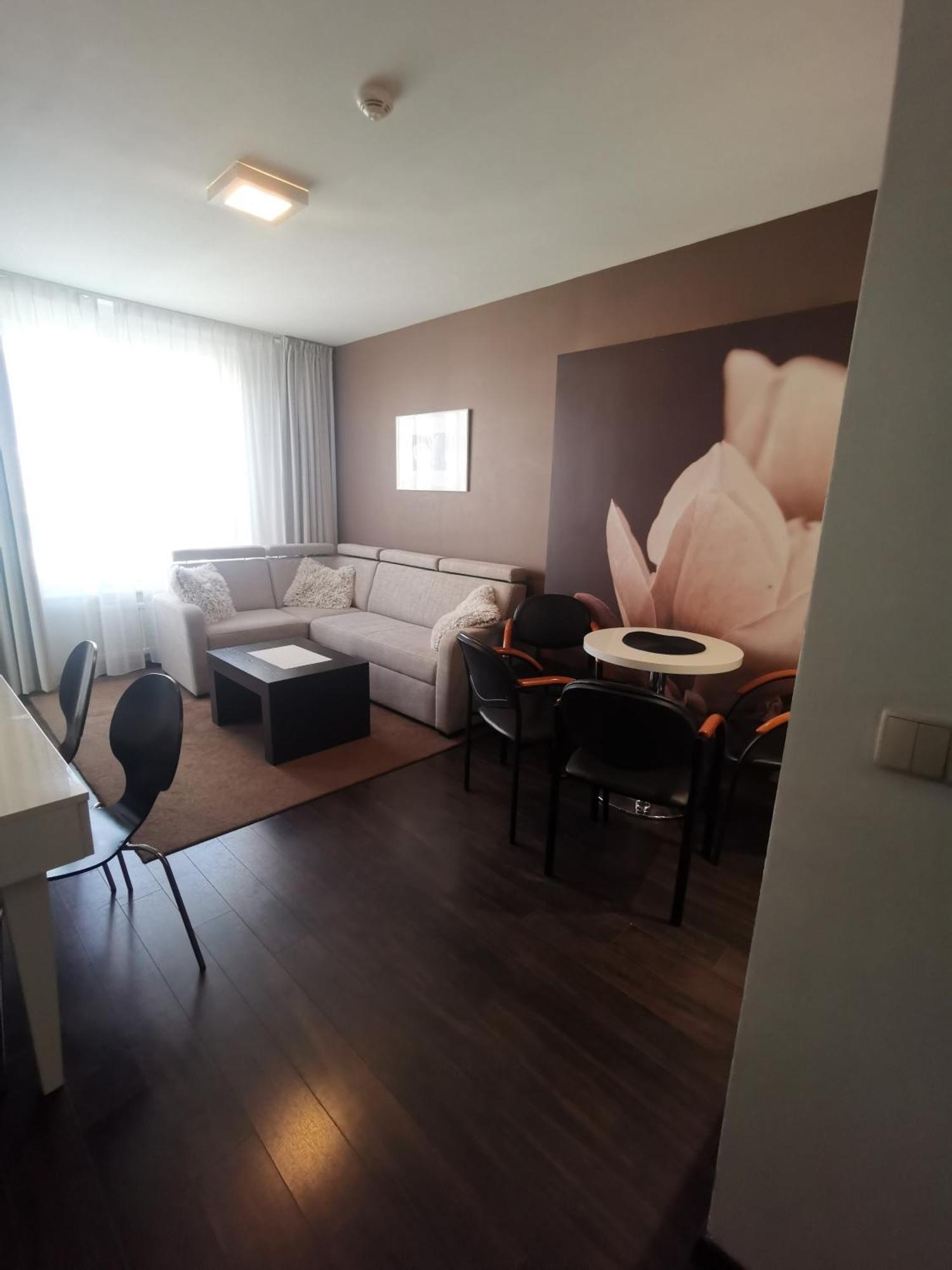Apartament Prywatny Salon Z Aneksem Kuchennym I Sypialnia W Hotelu Diva Kolberg Exterior foto